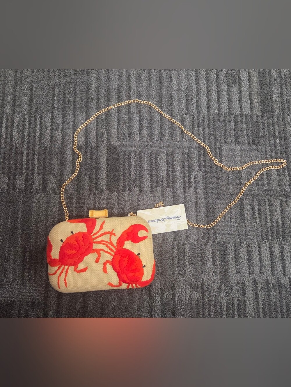 Tommy Bahama Tik Tok Famous Viral Woven Crab Clutch Crossbody w/ Gold Chain NWT - Picture 7 of 8